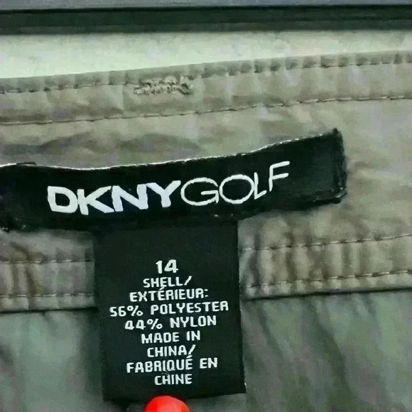 DKNY WOMENS GOLF SHORTS HUNTER GREEN ZIPPERED/ SNAP POCKETS ATHLETIC SWING.SZ 14 - Picture 10 of 13